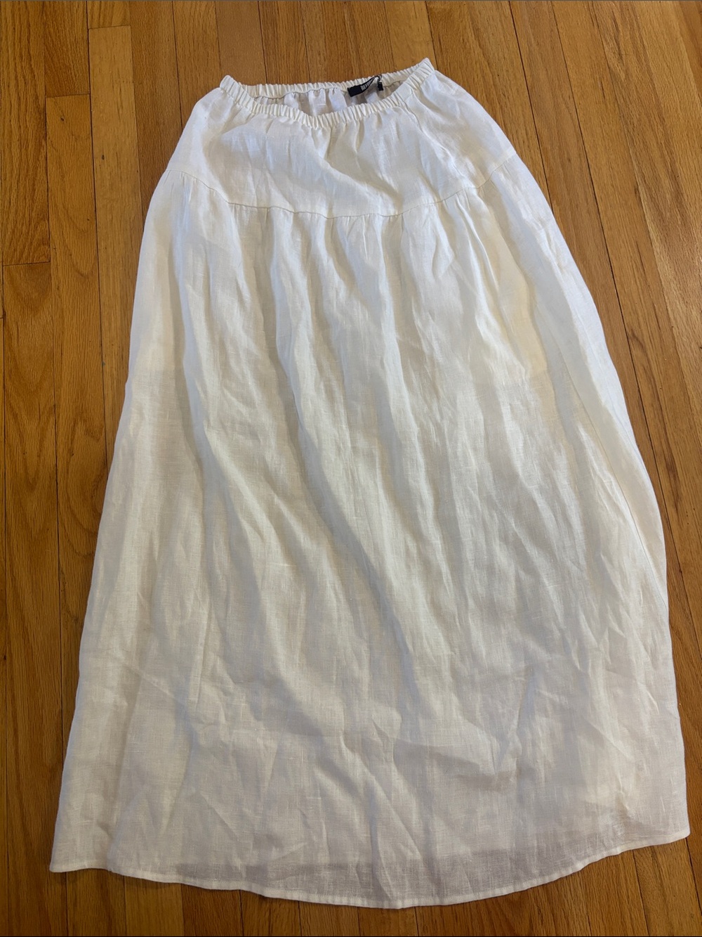 Reformation White two piece, skirt and off the shoulder top - Picture 5 of 5